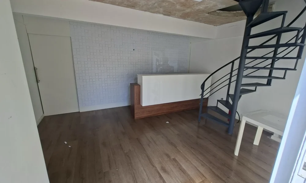ape-vila-ema-06-interno-escada-2