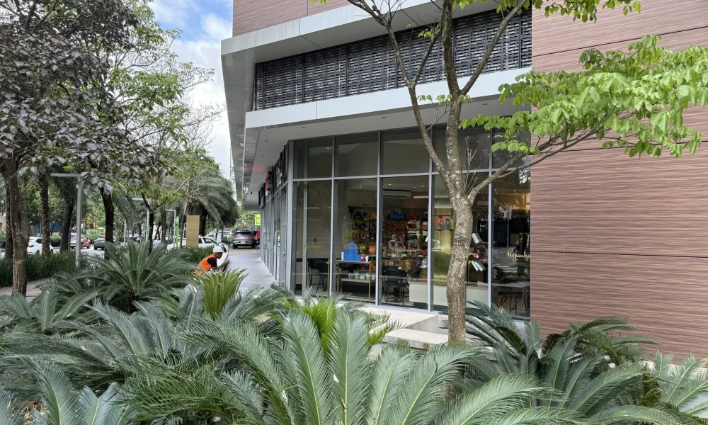 cv-reboucas-loja-esquina